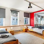 Loft Im Fabrikstil Mit 150 Qm Und 2 Eigenen Schlafzimmern 公寓 *
