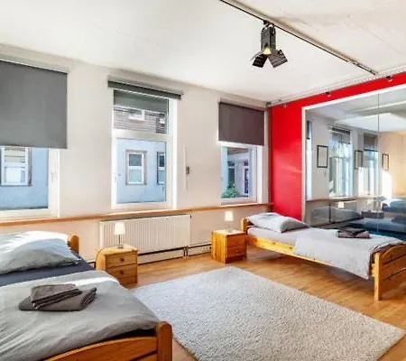 Loft Im Fabrikstil Mit 2 Eigenen Schlafzimmern Mit Wlan Und Parkplatz Apartment *