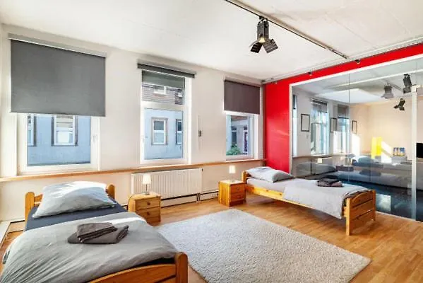 Loft Im Fabrikstil Mit 150 Qm Und 2 Eigenen Schlafzimmern アパート *
